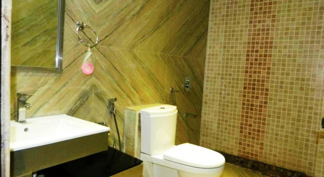 Hotel Vipul Grand Gurgaon Buitenkant foto