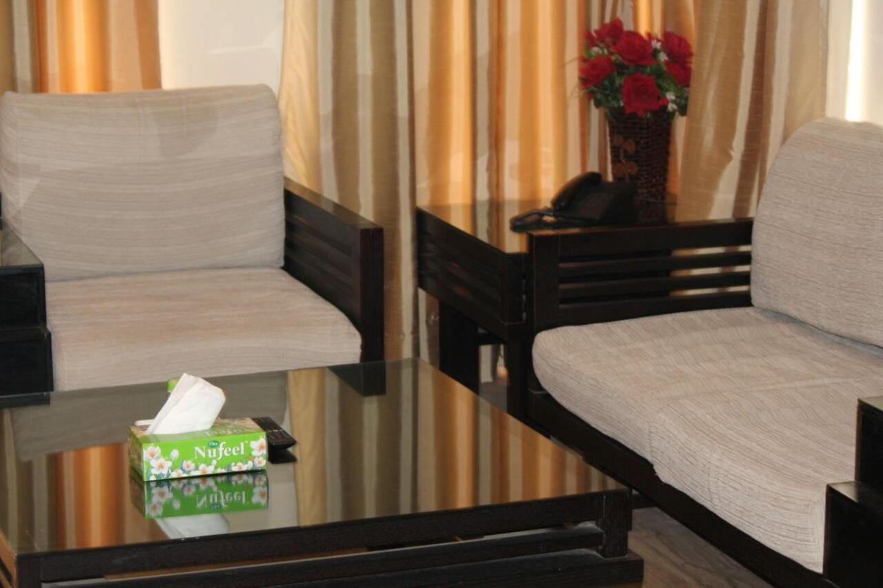 Hotel Vipul Grand Gurgaon Buitenkant foto